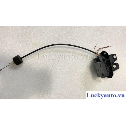 Khóa cốp sau xe Mercedes C Class_  A1717500085- 171 750 00 85